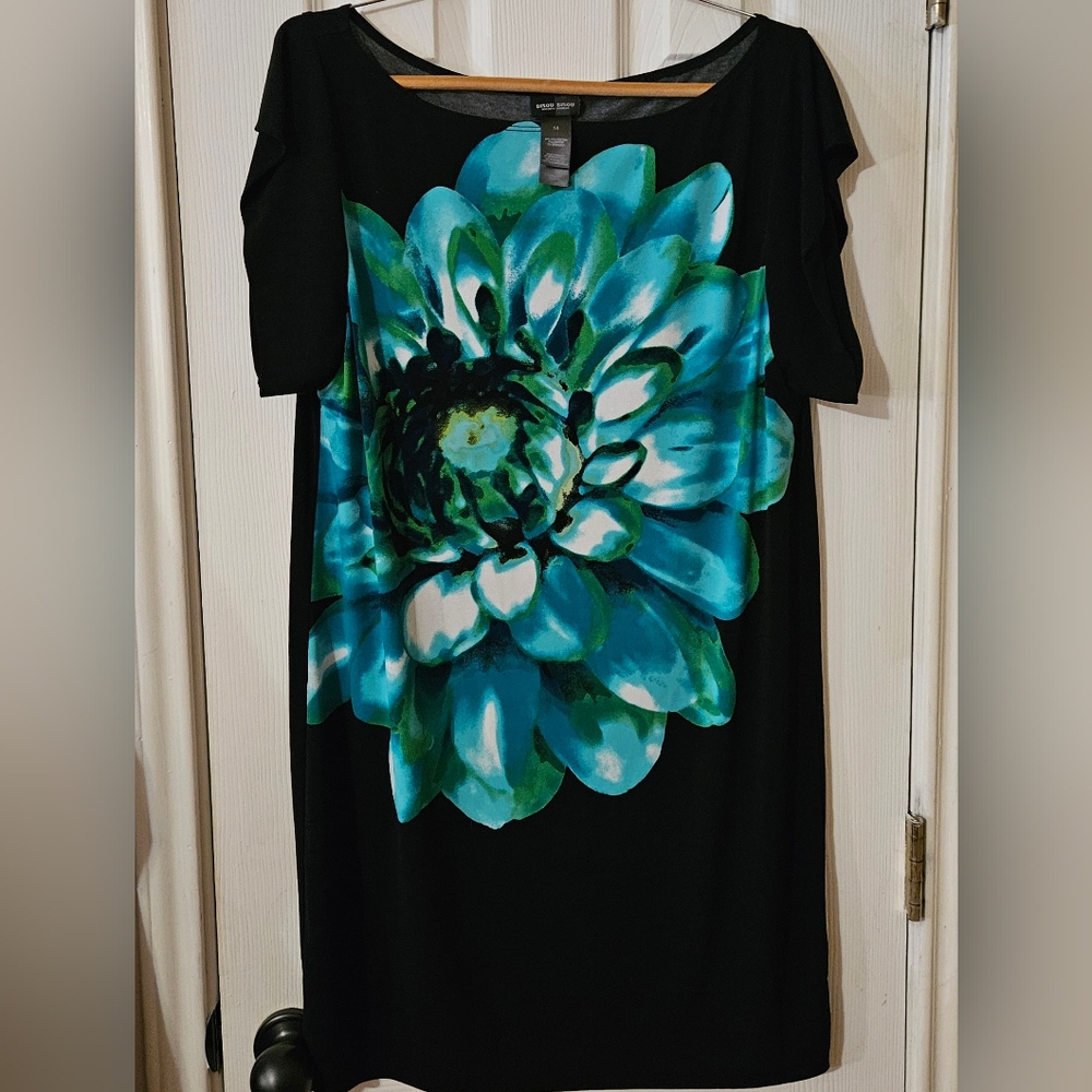 BISOU BISOU Pullover Stretch Dress, Black w/Blue Floral design - 14 - Picture 2 of 4